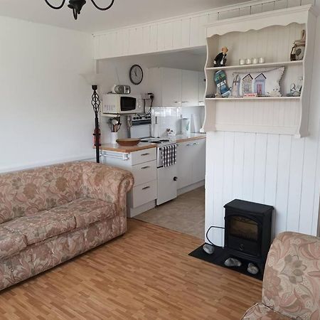 Homely 2 Bed On Popular Sunbeach Holiday Village- 5Min Walk To Beach, Near Great Yarmouth & Norfolk Broads Scratby Exterior photo